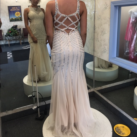 ellsboutique